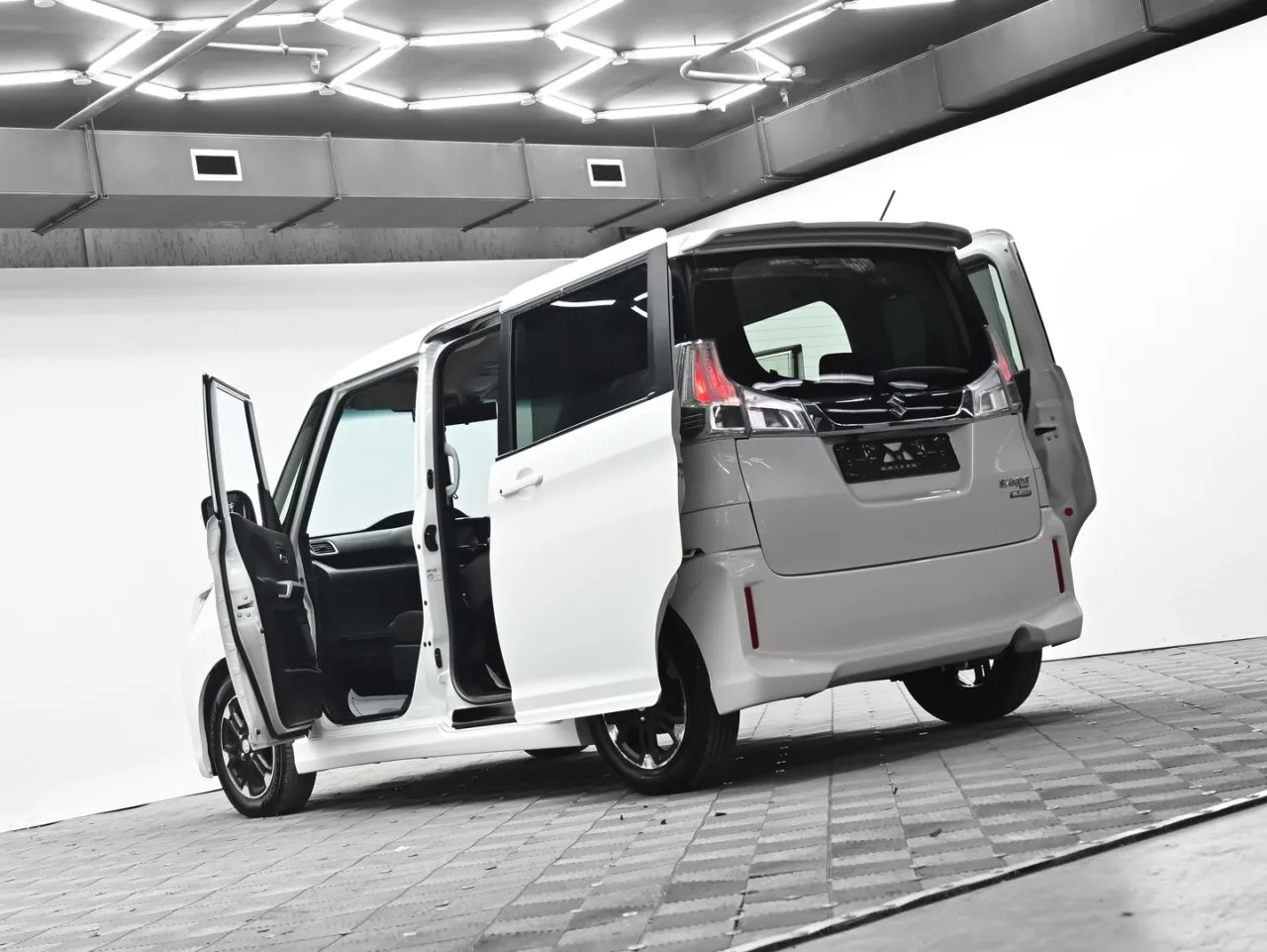 Suzuki Solio