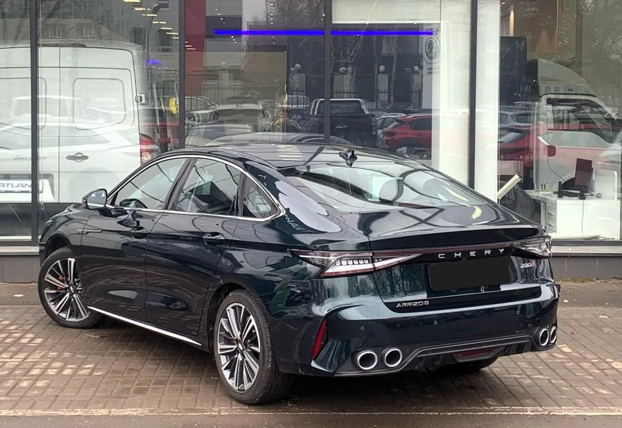 Chery Arrizo 8