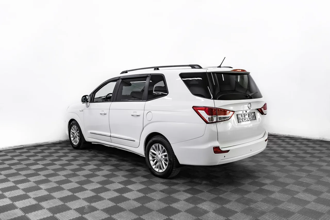 SsangYong Stavic
