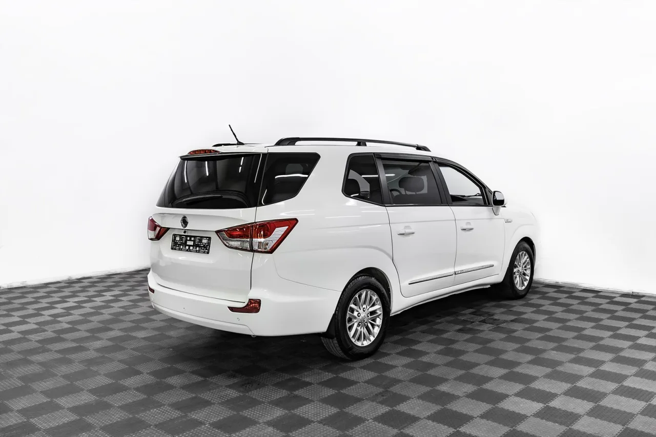 SsangYong Stavic