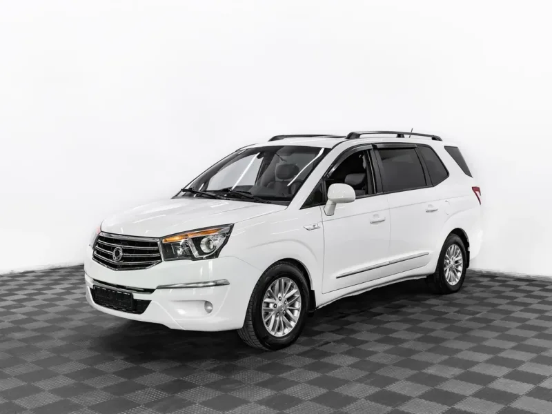 SsangYong Stavic 2013