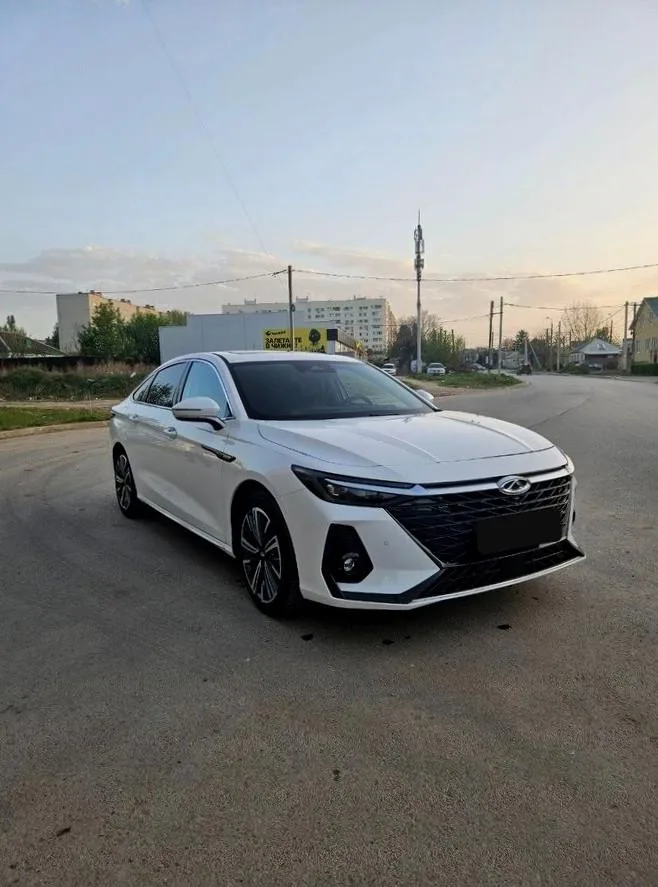 Chery Arrizo 8