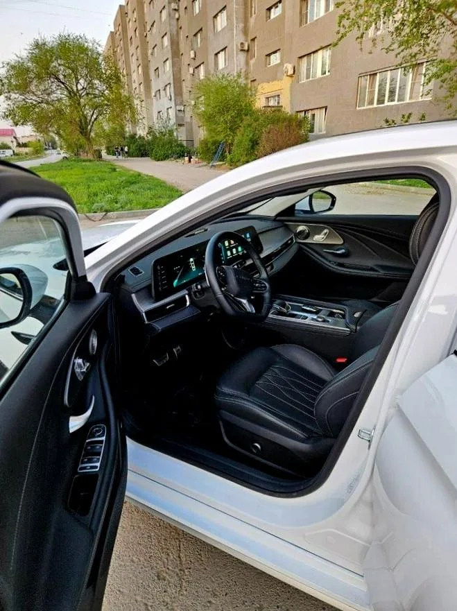 Chery Arrizo 8
