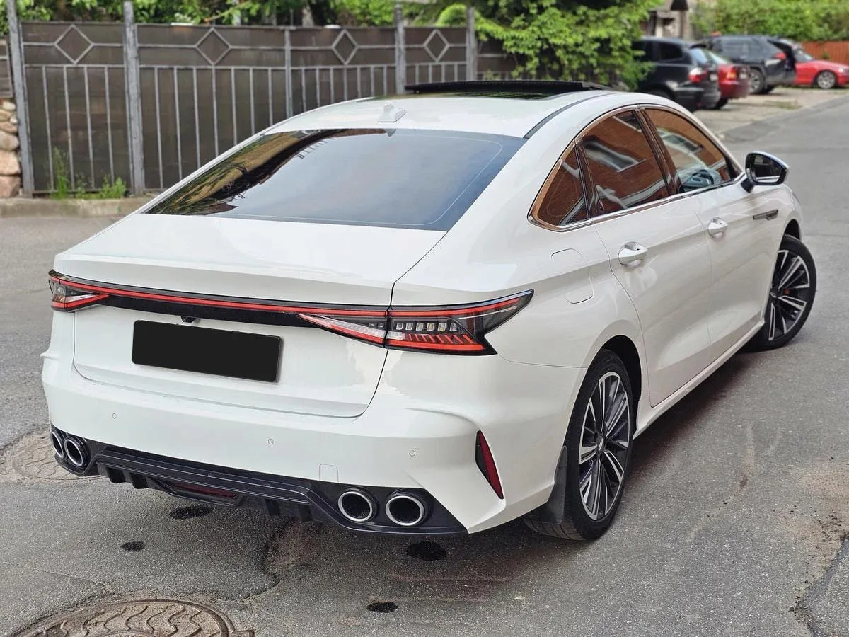 Chery Arrizo 8