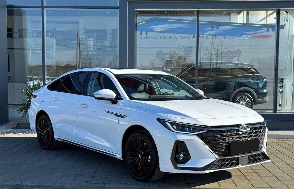 Chery Arrizo 8