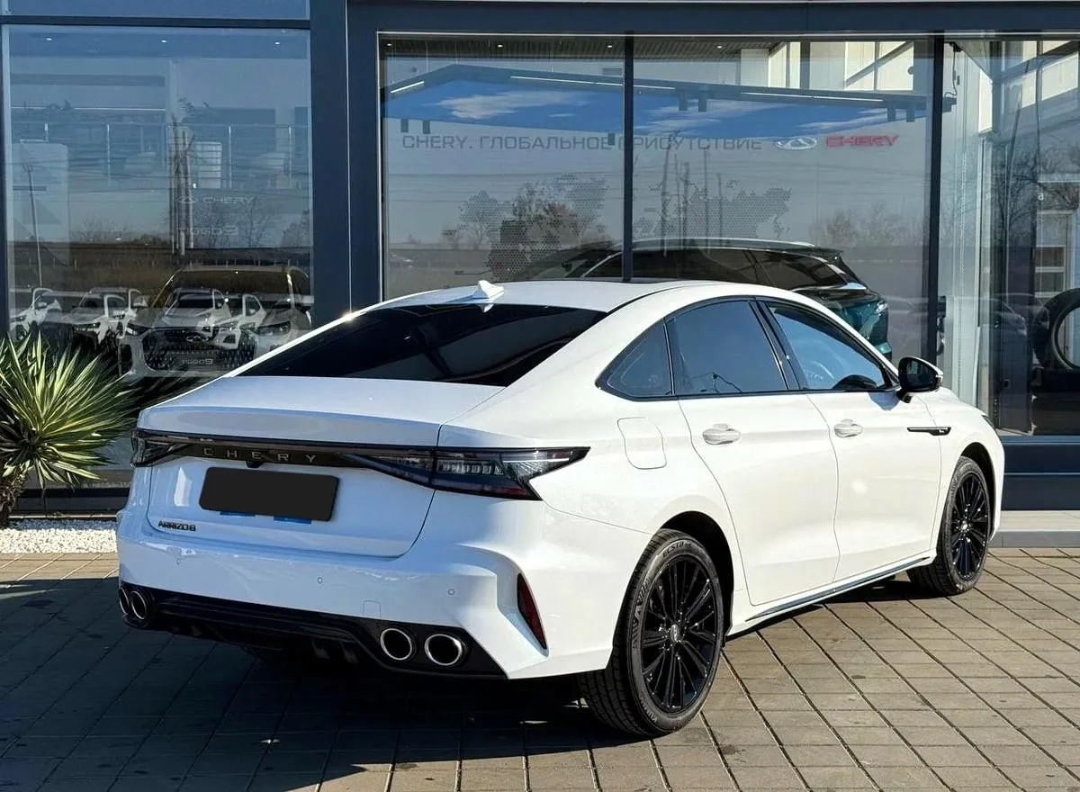 Chery Arrizo 8