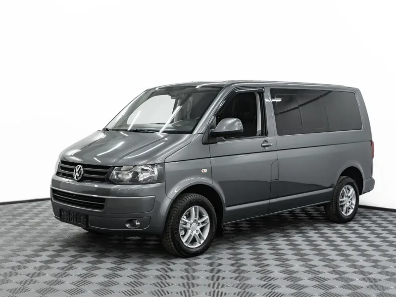 Volkswagen Caravelle 2012