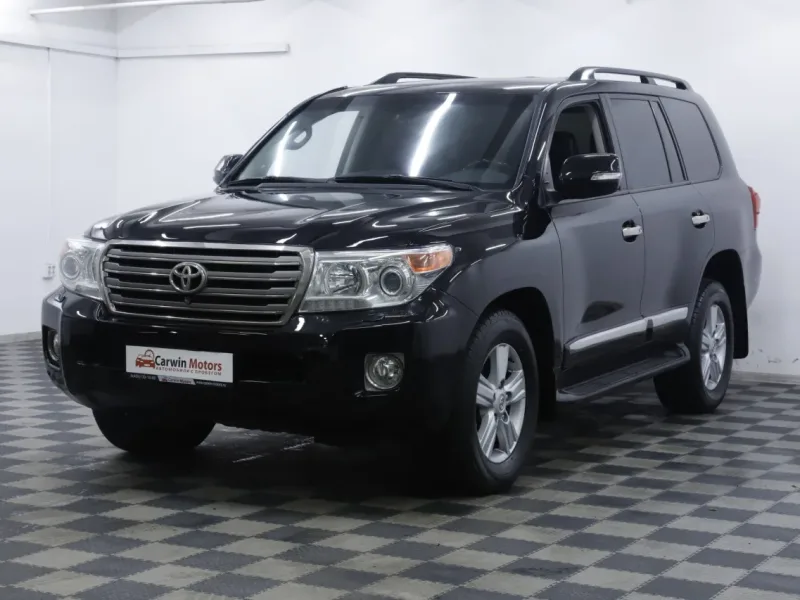 Toyota Land Cruiser 2013