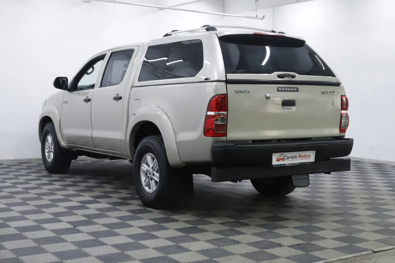 Toyota Hilux