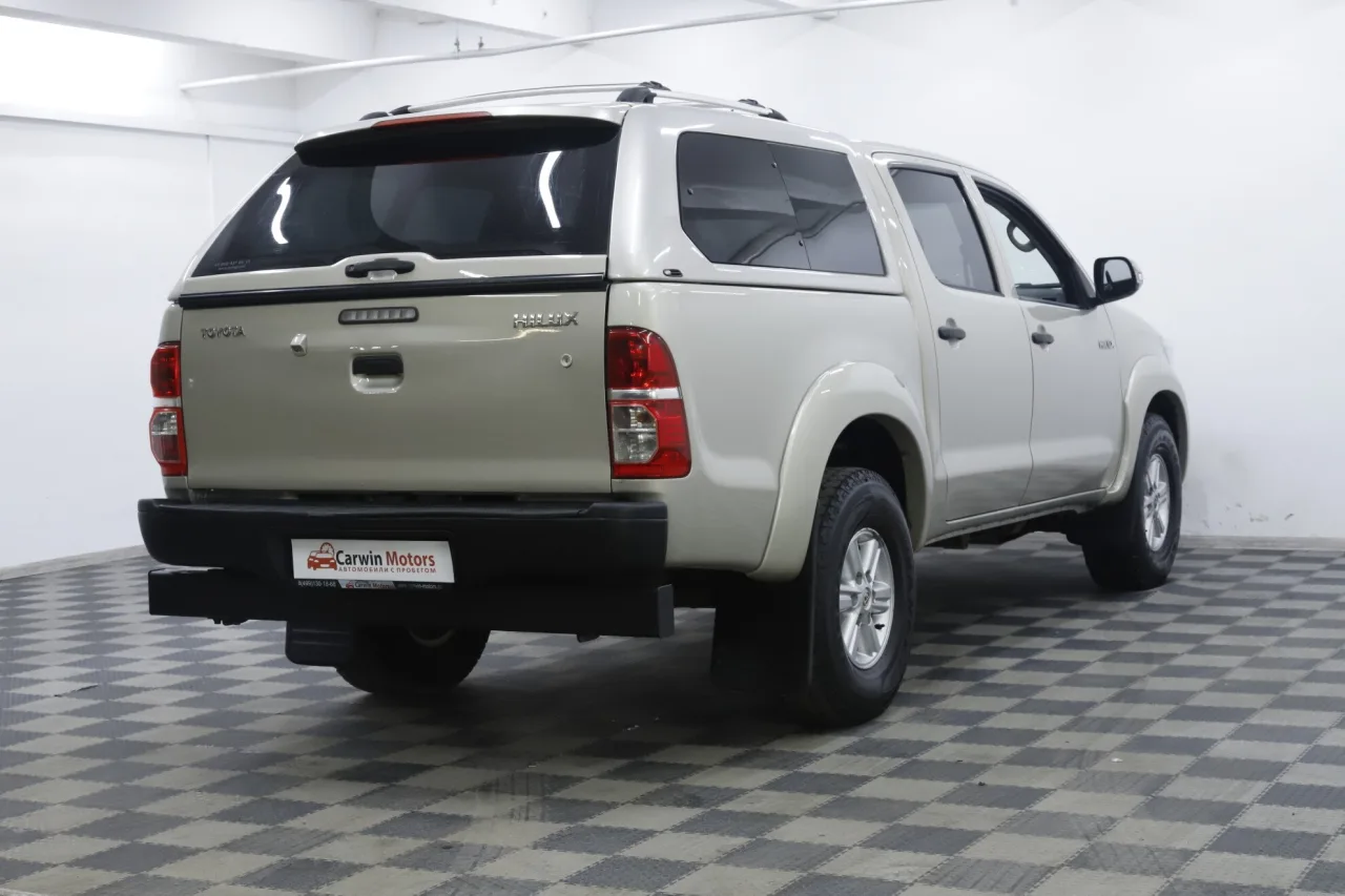 Toyota Hilux