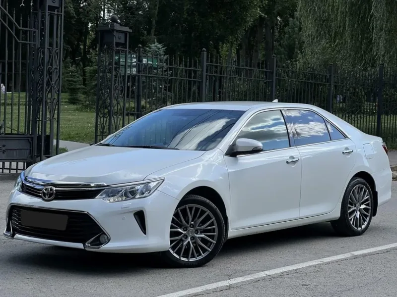 Toyota Camry 2016