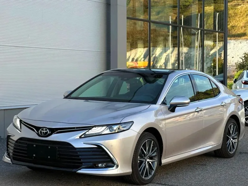 Toyota Camry 2025