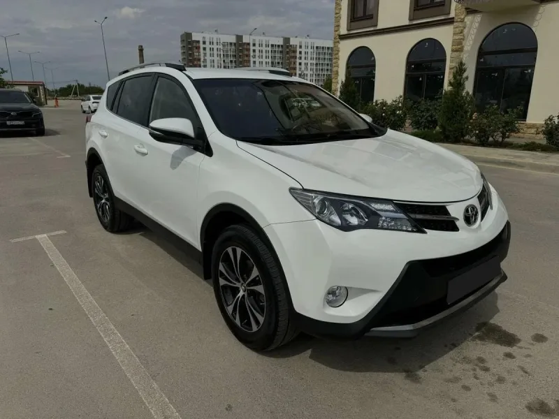 Toyota RAV4 2015