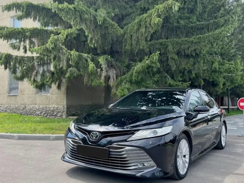 Toyota Camry 2019