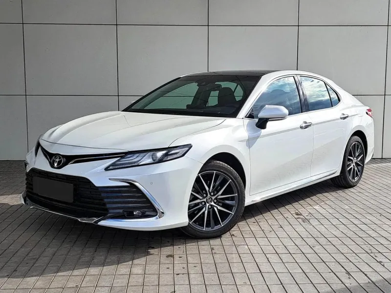 Toyota Camry 2025