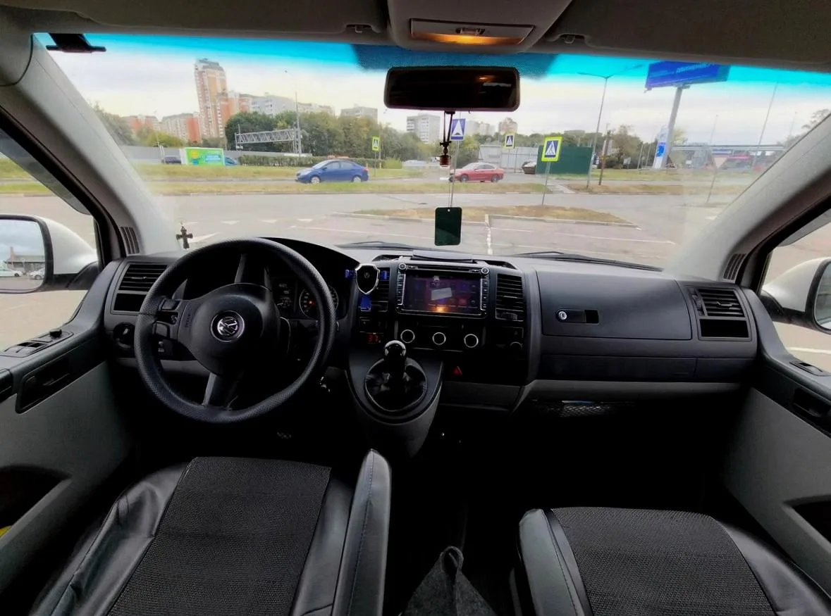 Volkswagen Caravelle