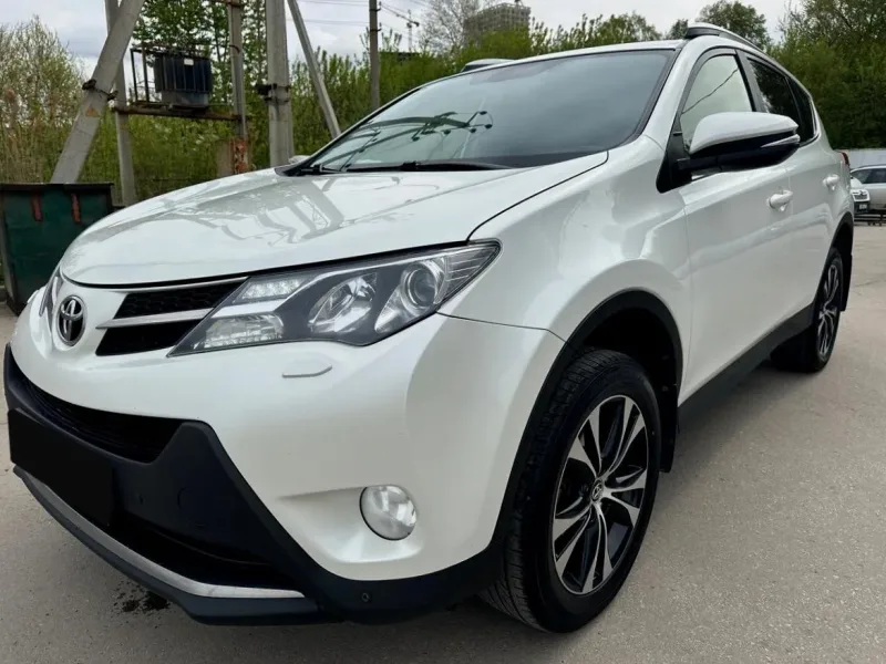 Toyota RAV4 2015