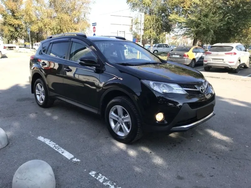 Toyota RAV4 2015