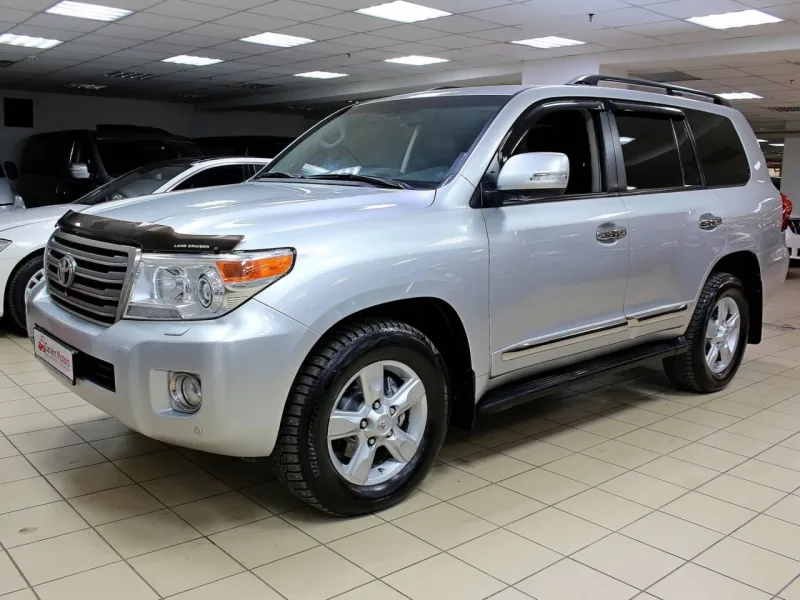 Toyota Land Cruiser 2012