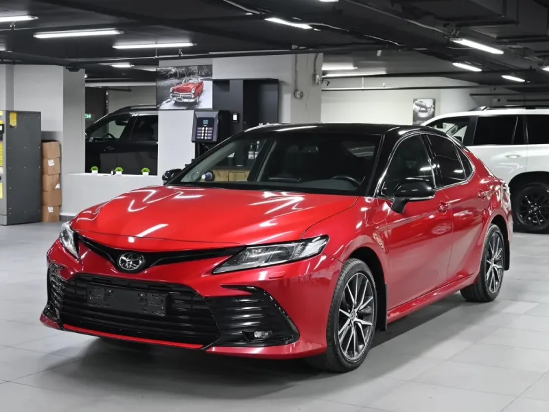 Toyota Camry 2021