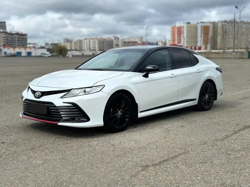 Toyota Camry 2021