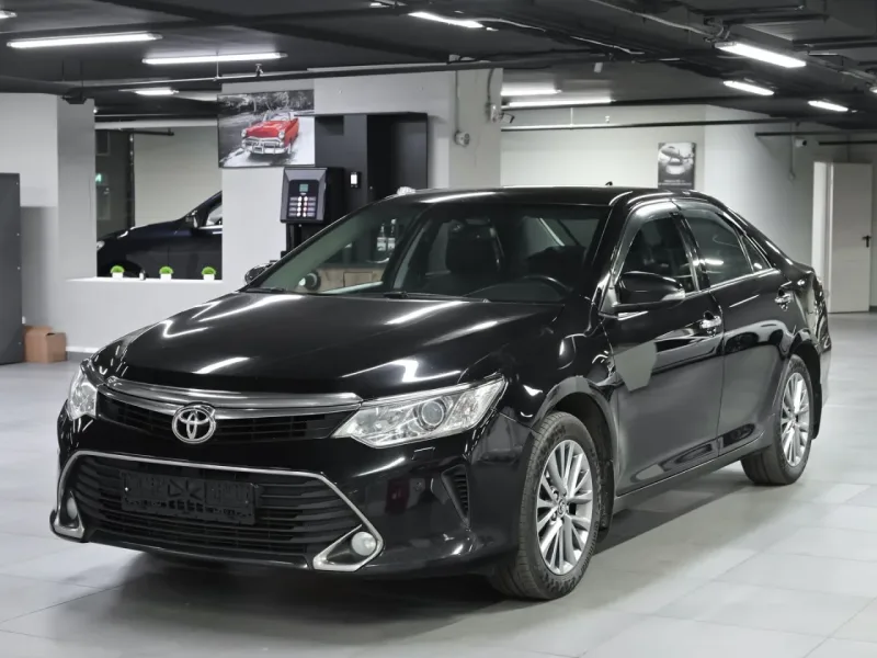 Toyota Camry 2016