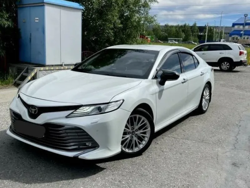 Toyota Camry 2019