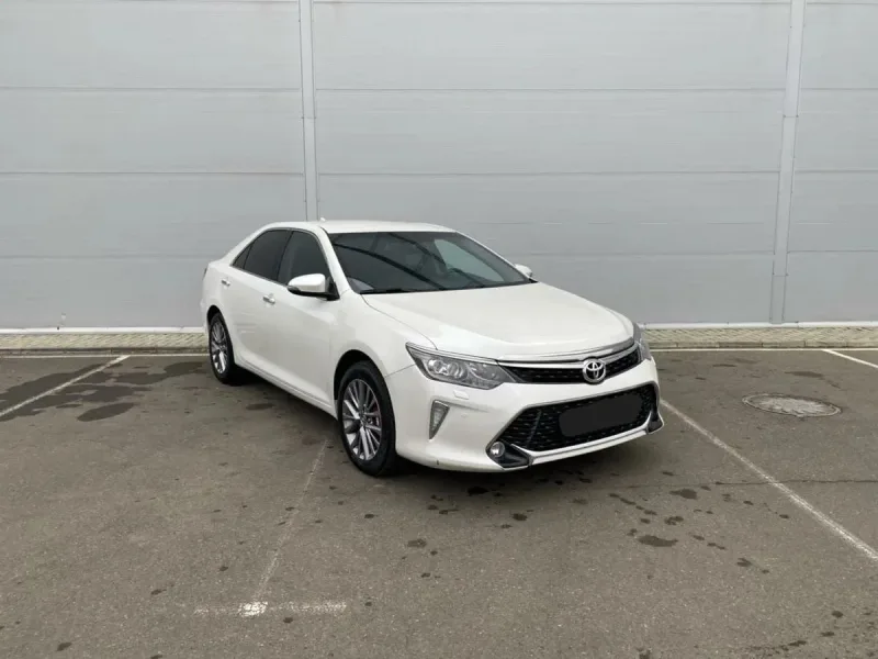 Toyota Camry 2017
