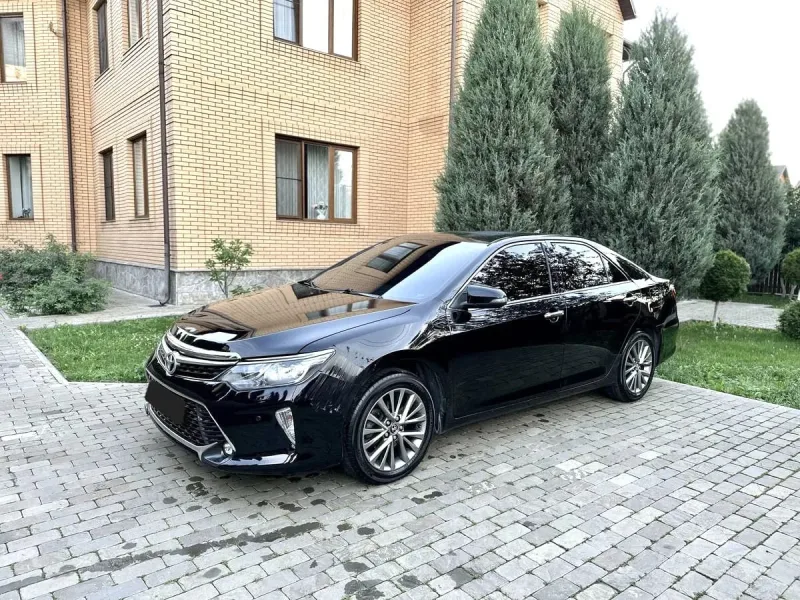 Toyota Camry 2017