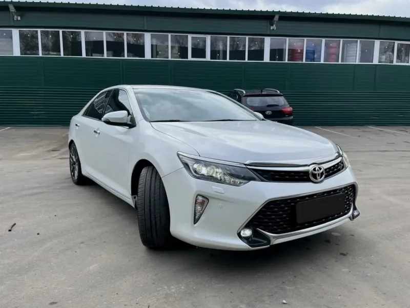 Toyota Camry 2017