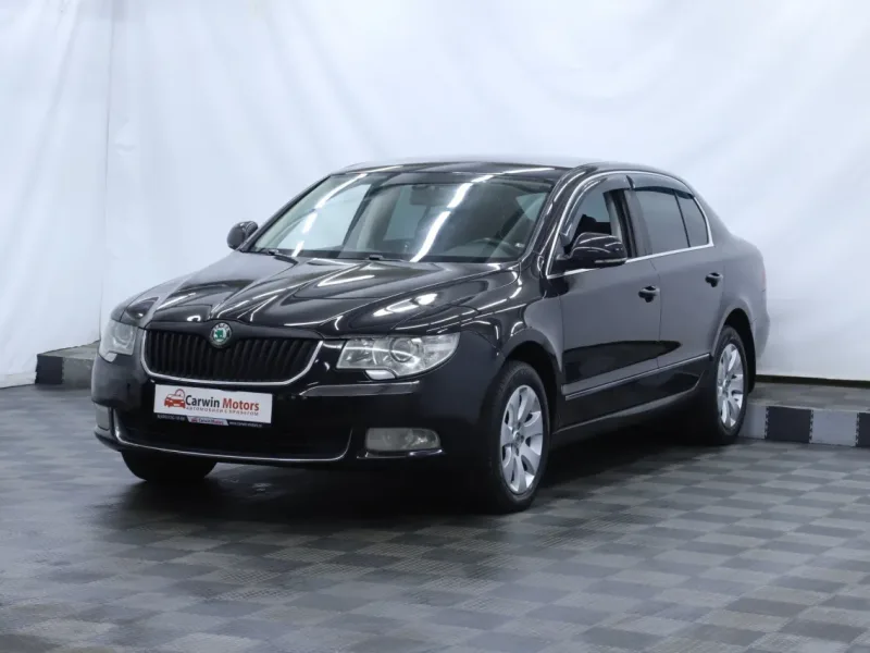 Skoda Superb 2012