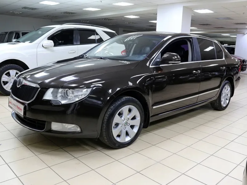 Skoda Superb 2012