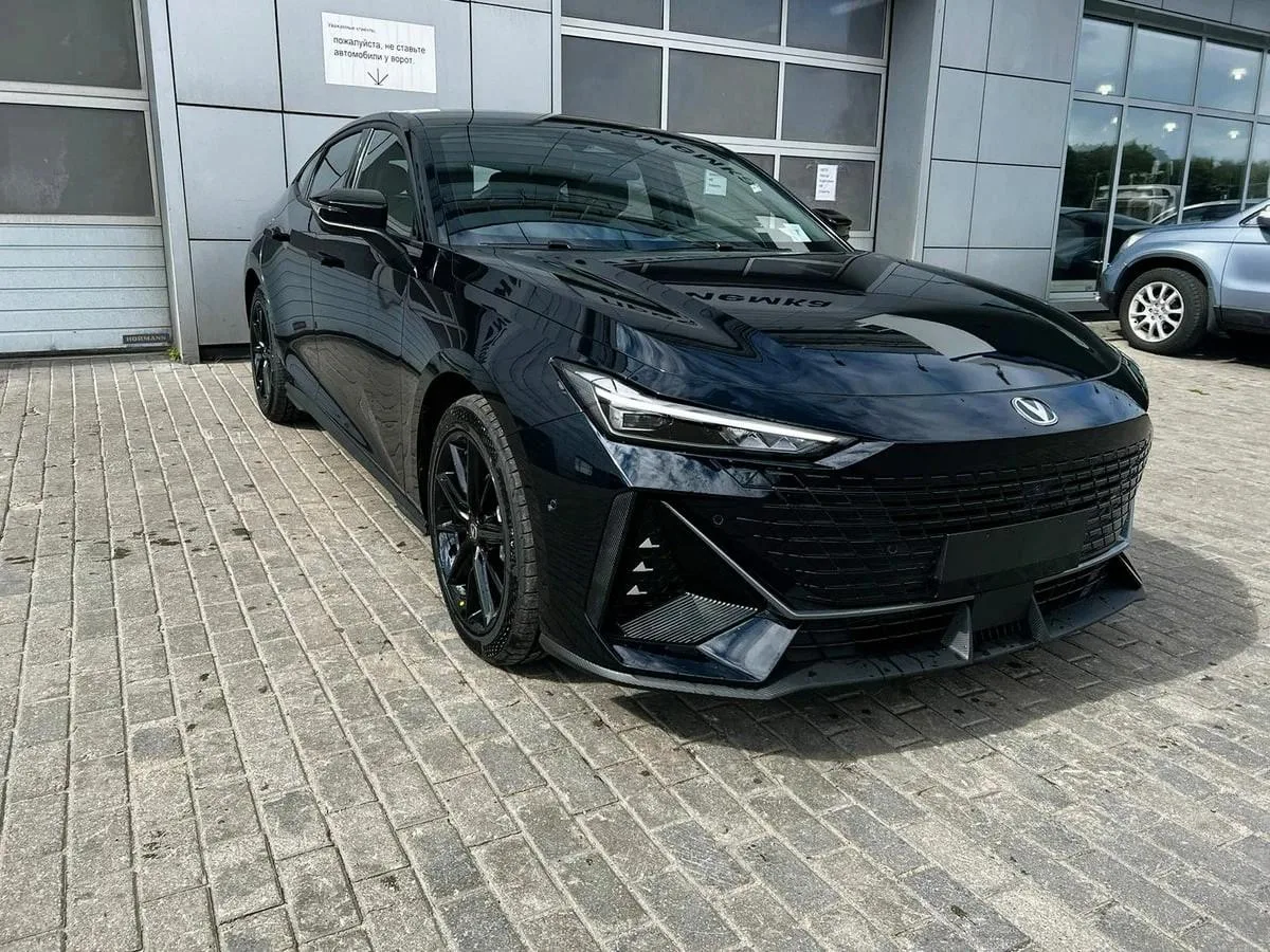 Changan UNI-V