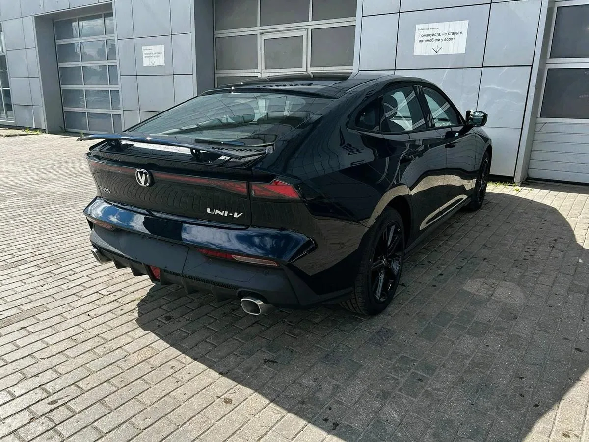 Changan UNI-V