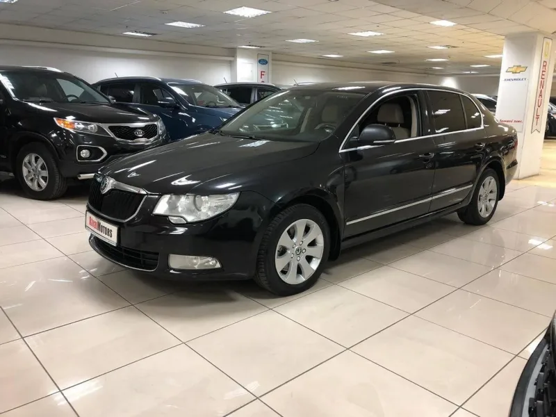Skoda Superb 2012