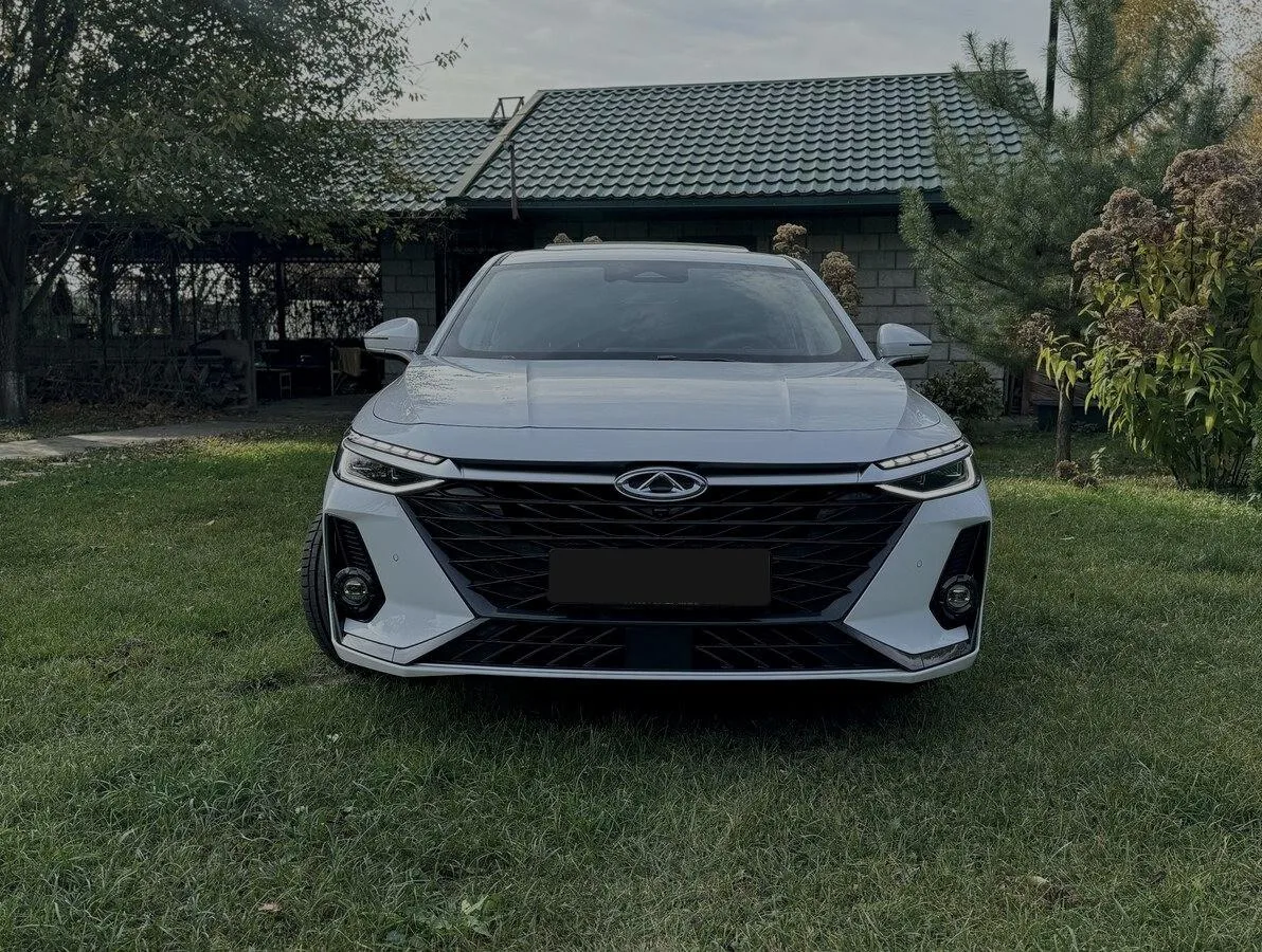 Chery Arrizo 8