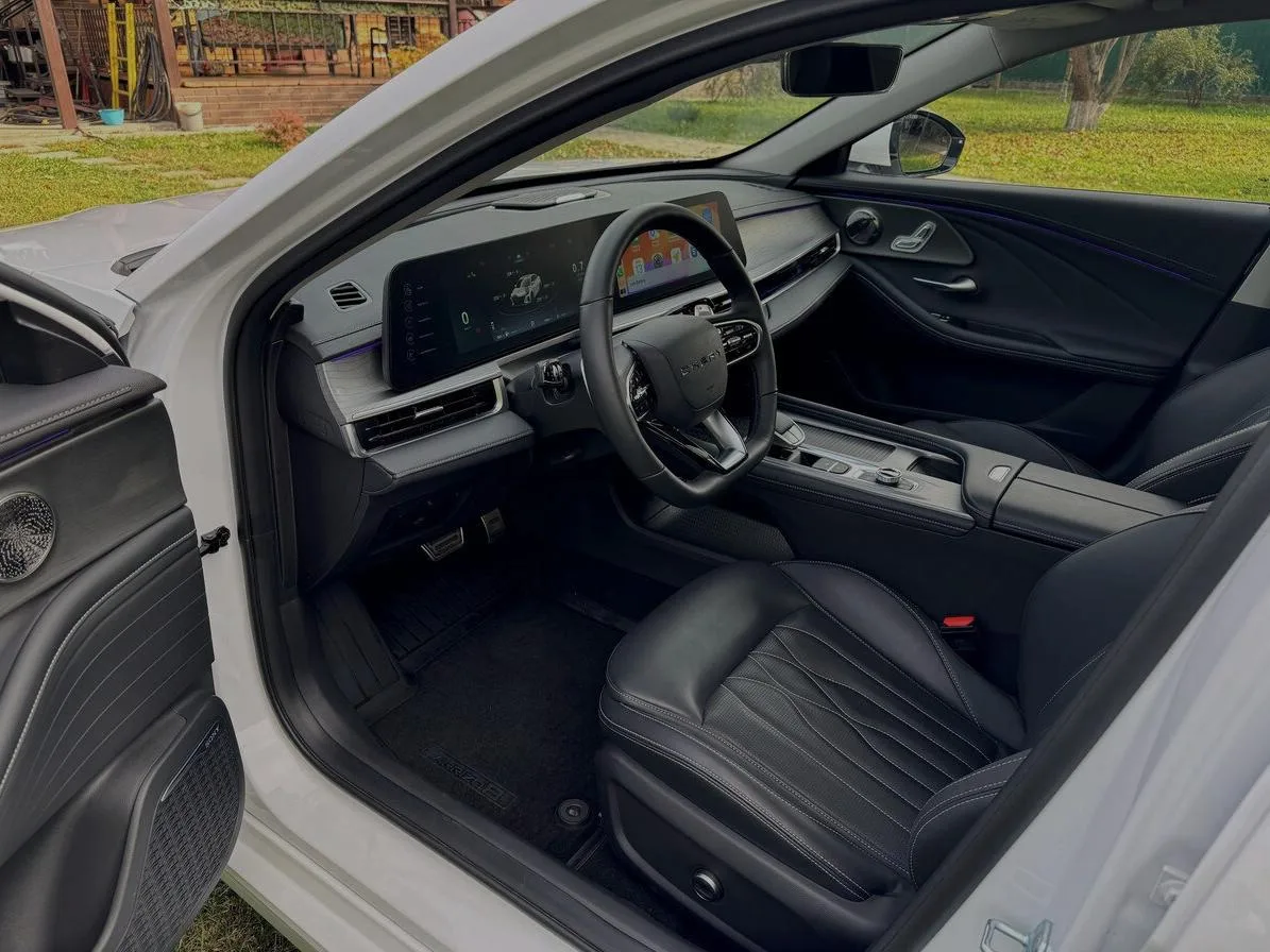 Chery Arrizo 8