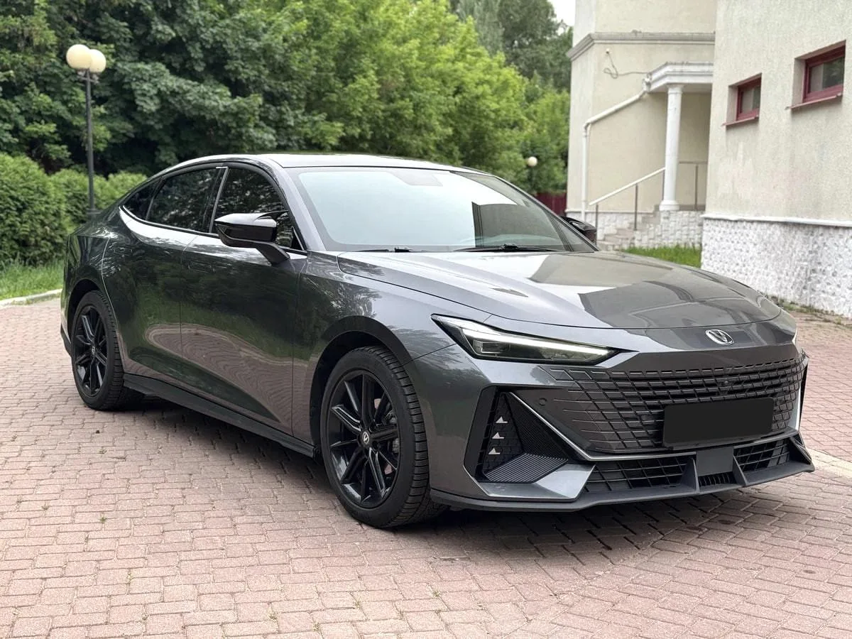 Changan UNI-V