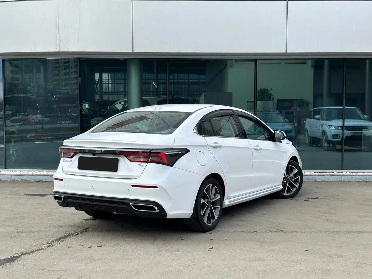 Omoda S5