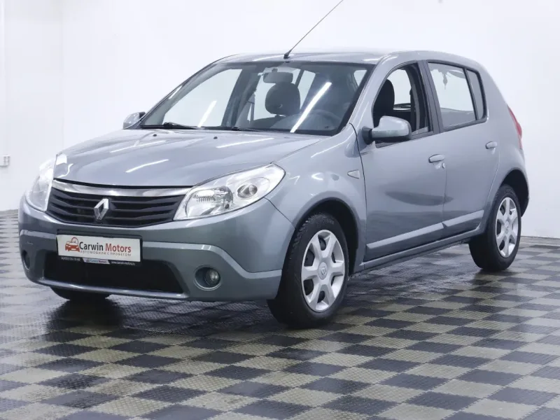 Renault Sandero 2012