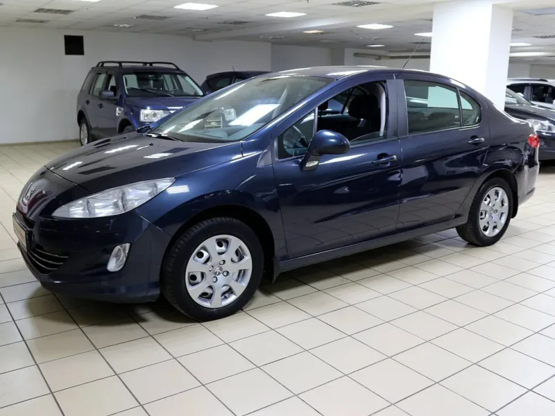 Peugeot 408 2012