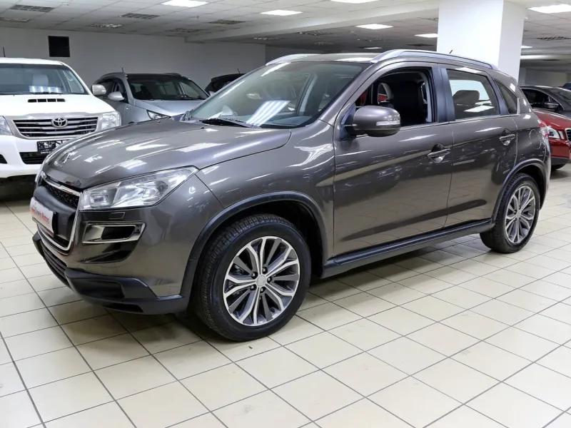 Peugeot 4008 2012