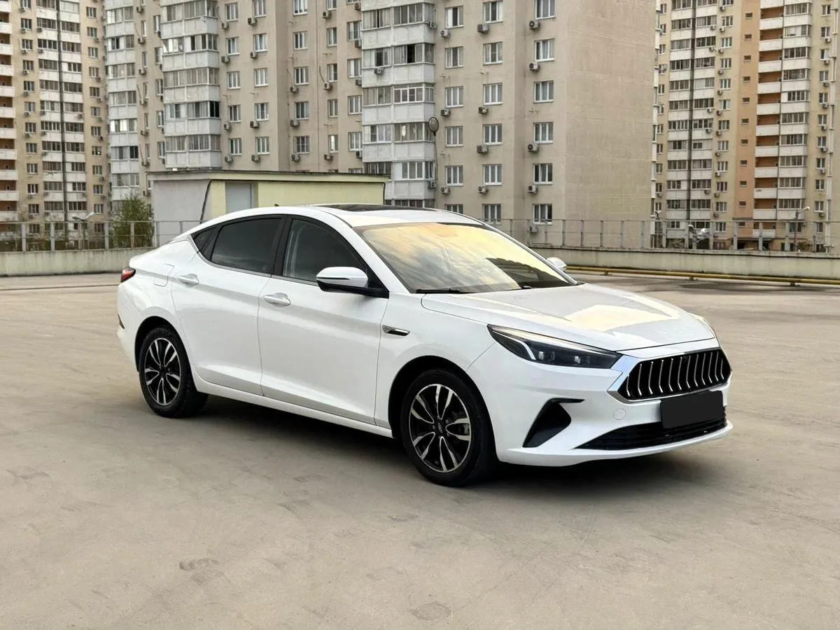 JAC J7