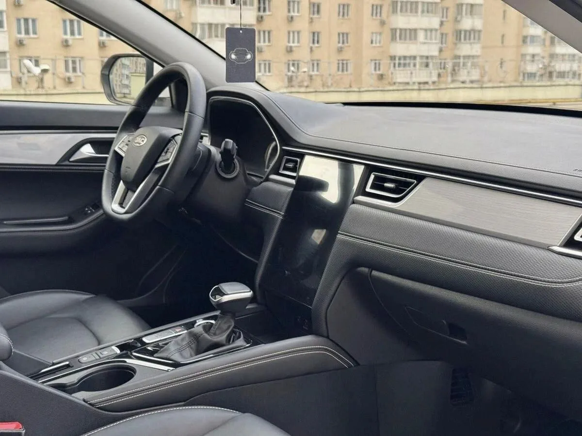 JAC J7