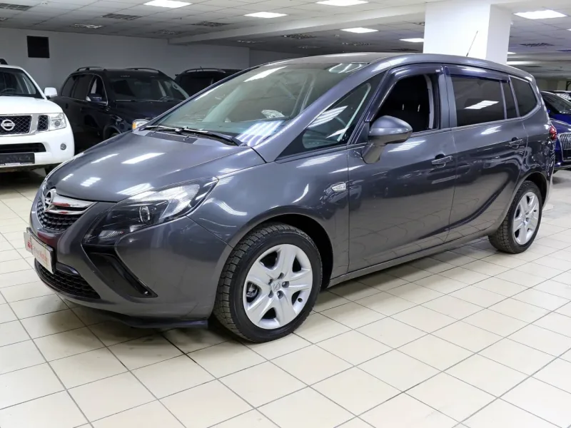 Opel Zafira 2012