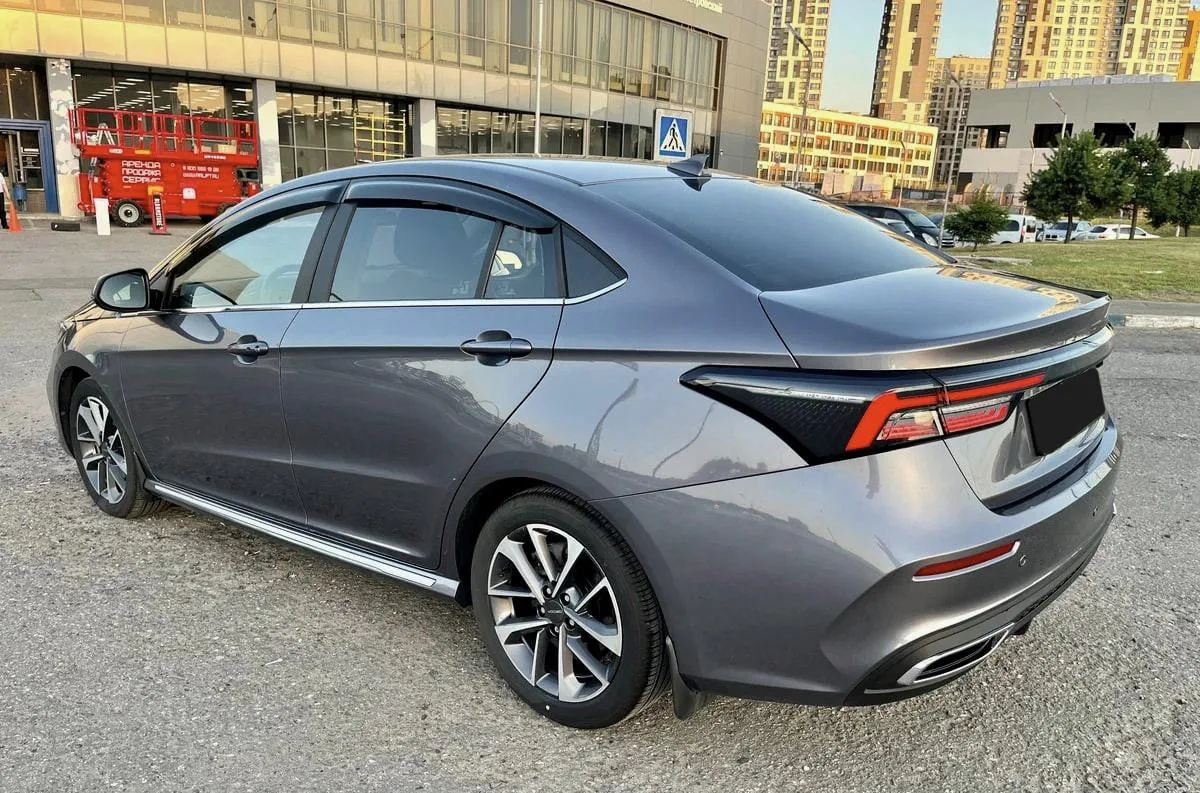 Omoda S5