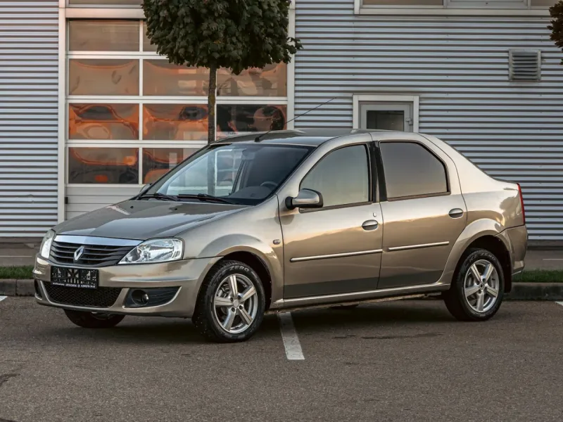 Renault Logan 2013