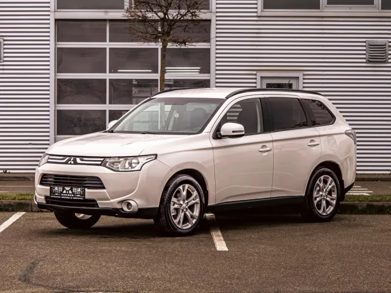 Mitsubishi Outlander 2014