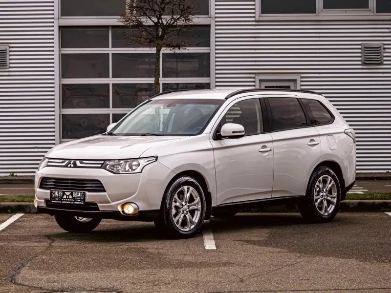 Mitsubishi Outlander 2014
