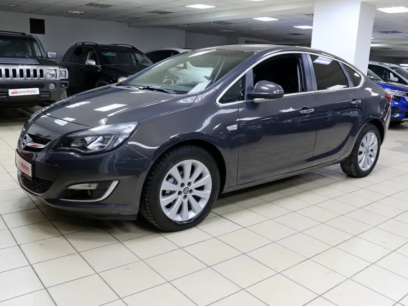Opel Astra 2013